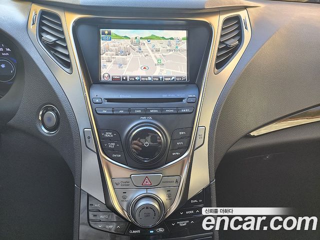 Hyundai Grandeur 2012 thumb 7