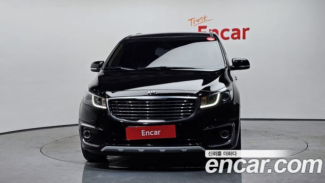 Kia Carnival 2017 thumb 4
