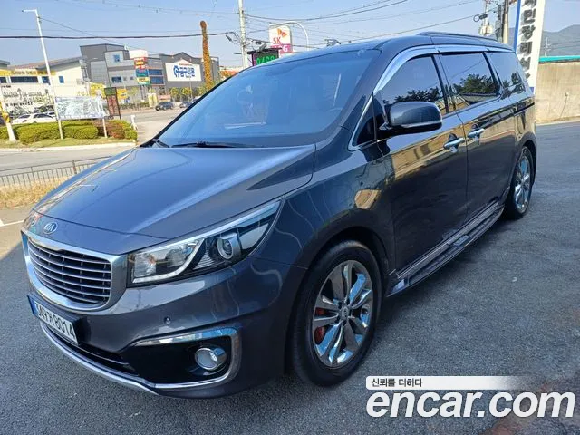 Kia Carnival 2017 thumb 4