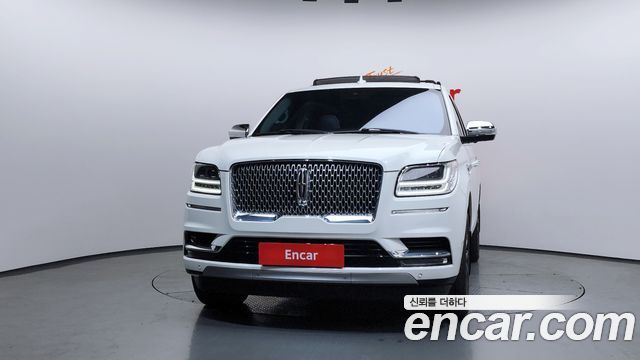 Lincoln Navigator 2020 thumb 4