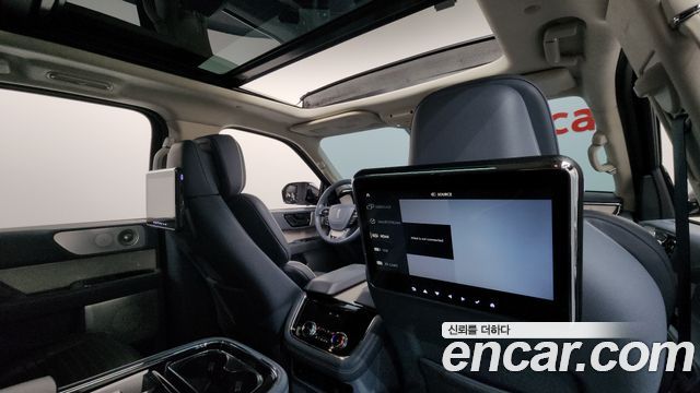 Lincoln Navigator 2020 thumb 11