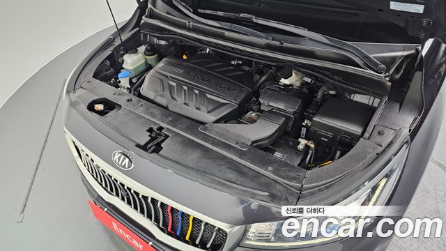 Kia Carnival 2019 thumb 7