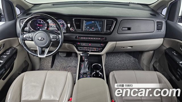 Kia Carnival 2019 thumb 8