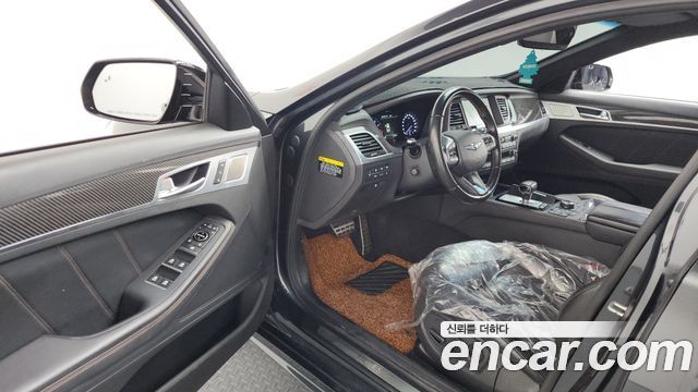 Genesis G80 2019 thumb 11