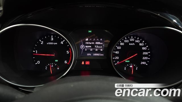 Kia Carnival 2015 thumb 8