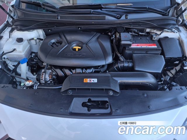 Hyundai i40 2016 thumb 8