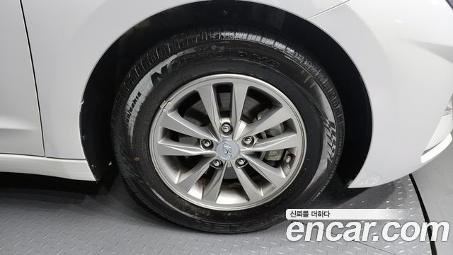 Hyundai Avante 2019 thumb 6