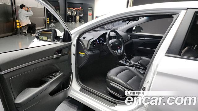 Hyundai Avante 2019 thumb 11