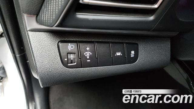Hyundai Avante 2019 thumb 12