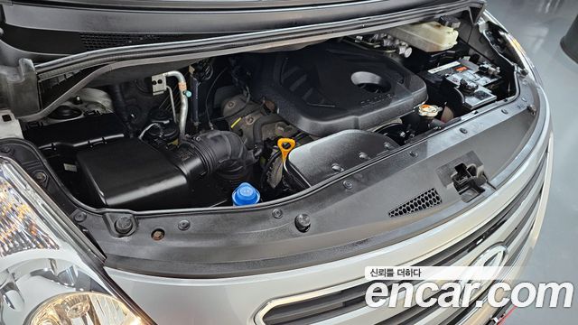 Hyundai Starex 2016 thumb 7