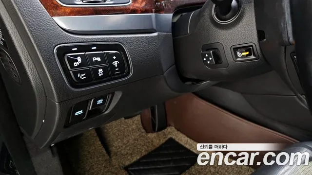 Hyundai Equus 2014 thumb 12