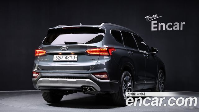 Hyundai Santa Fe 2018 thumb 3