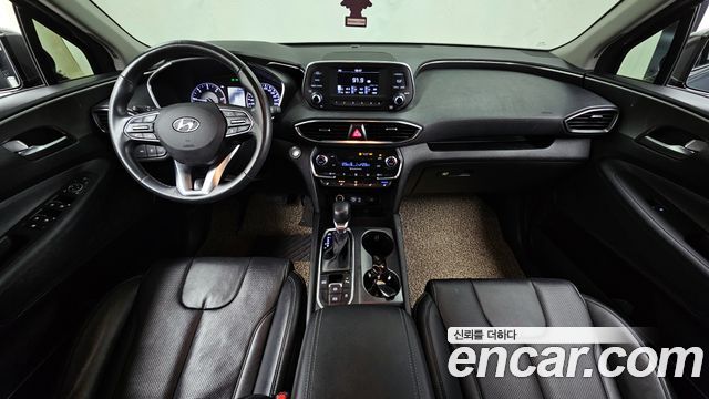 Hyundai Santa Fe 2018 thumb 8