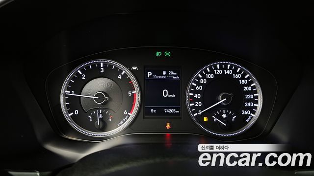 Hyundai Santa Fe 2018 thumb 9