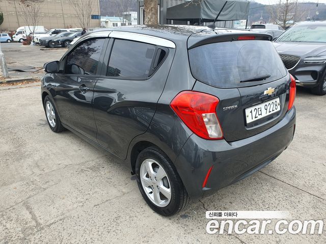 Chevrolet Spark 2017 thumb 6