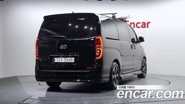 Hyundai Starex 2016 thumb 3
