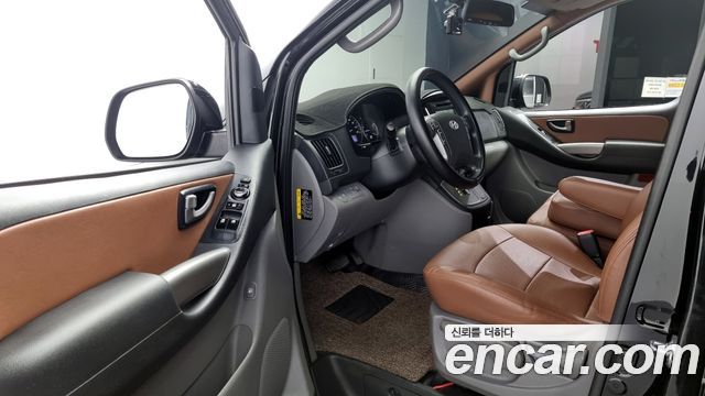 Hyundai Starex 2016 thumb 11