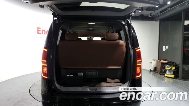Hyundai Starex 2016 thumb 12