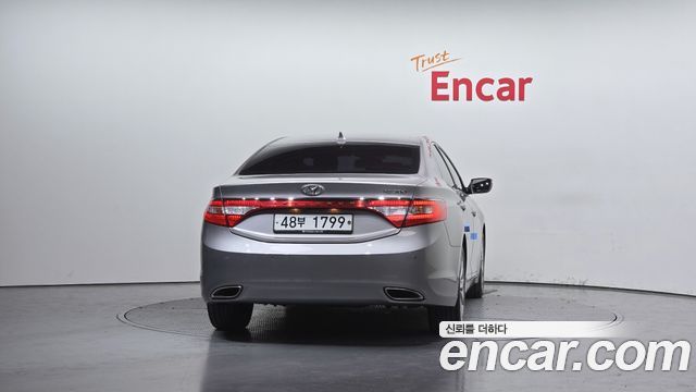 Hyundai Grandeur 2011 thumb 5