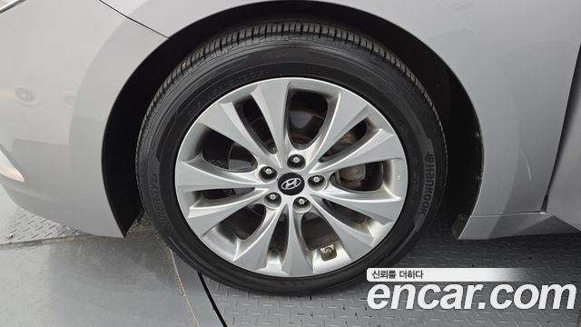 Hyundai Grandeur 2011 thumb 6