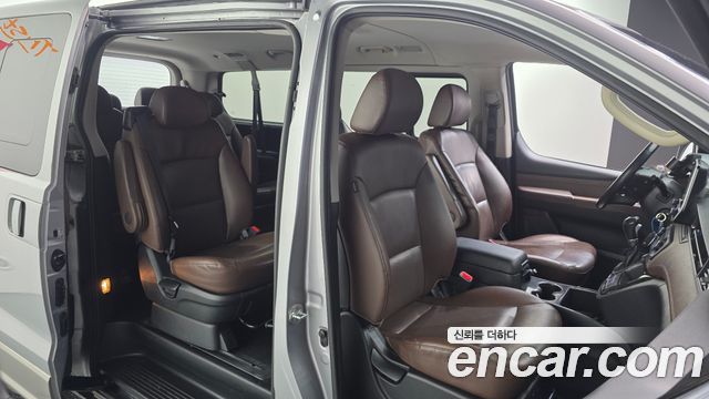 Hyundai Starex 2018 thumb 12