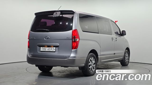 Hyundai Starex 2015 thumb 2