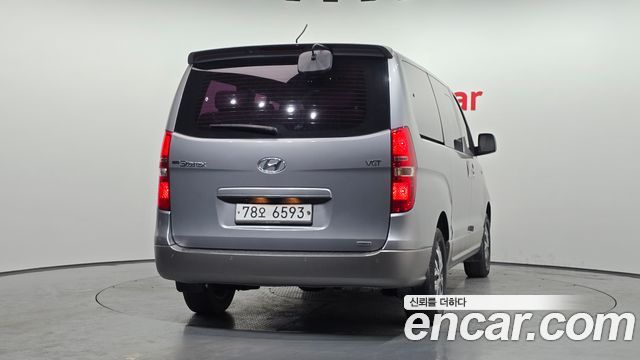 Hyundai Starex 2015 thumb 4