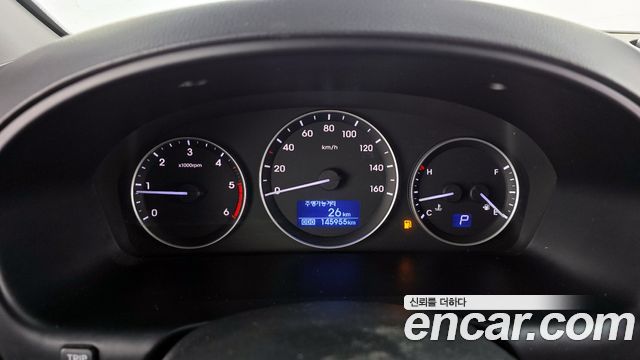 Hyundai Starex 2015 thumb 8