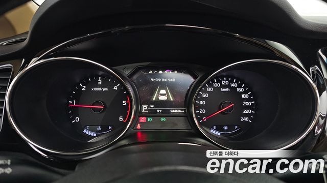 Kia Carnival 2016 thumb 8
