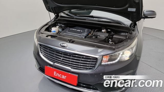 Kia Carnival 2015 thumb 6