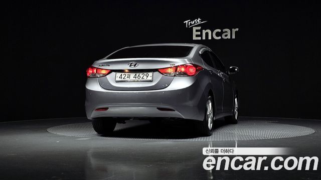 Hyundai Avante 2013 thumb 5