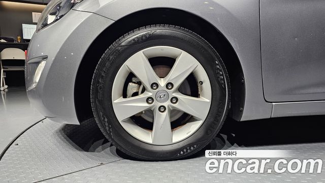 Hyundai Avante 2013 thumb 6