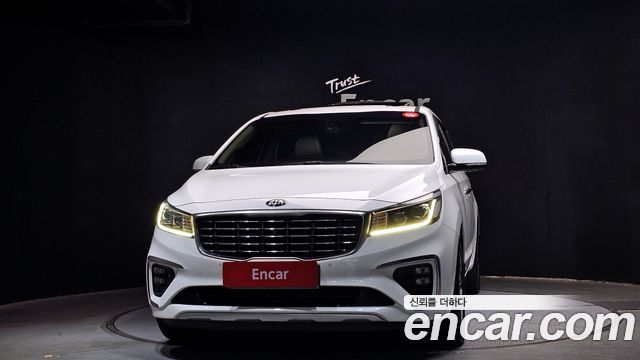 Kia Carnival 2019 thumb 4
