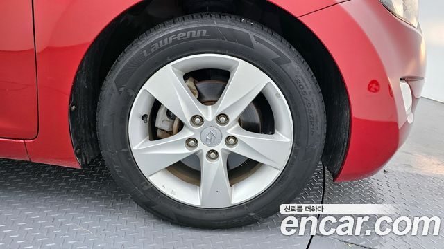 Hyundai Avante 2011 thumb 5