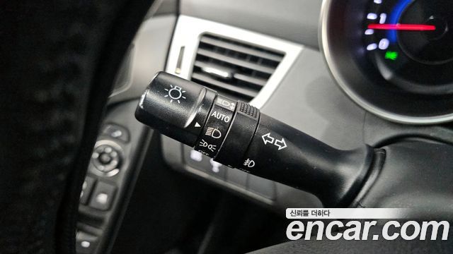 Hyundai Avante 2011 thumb 12