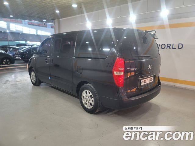 Hyundai Starex 2011 thumb 3