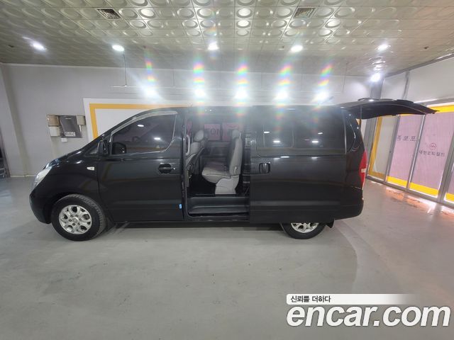 Hyundai Starex 2011 thumb 8