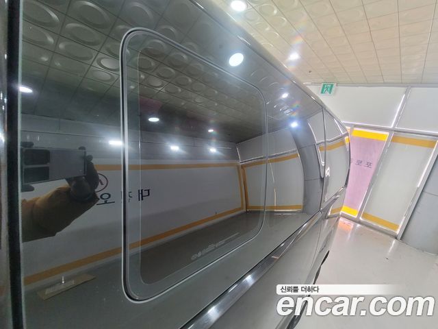 Hyundai Starex 2011 thumb 9