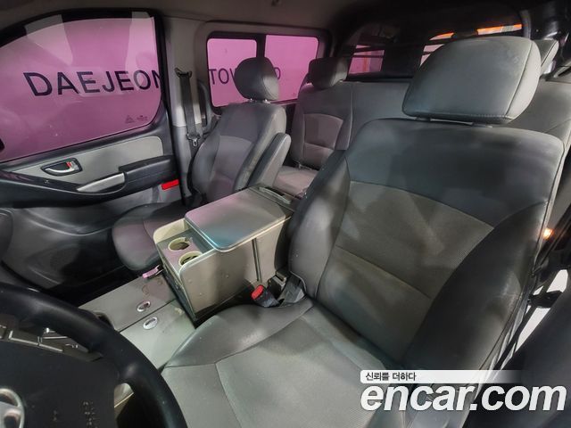 Hyundai Starex 2011 thumb 11
