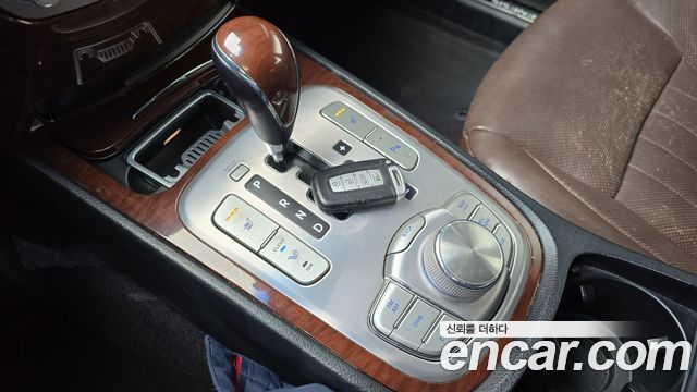 Hyundai Genesis 2009 thumb 10