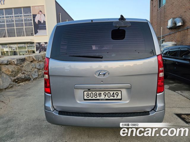 Hyundai Starex 2011 thumb 6