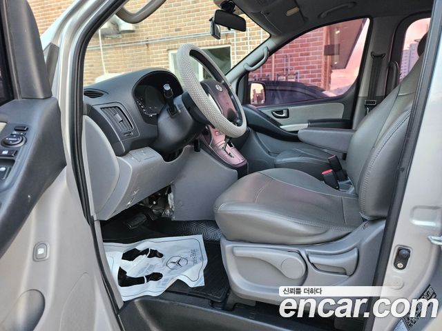 Hyundai Starex 2011 thumb 12