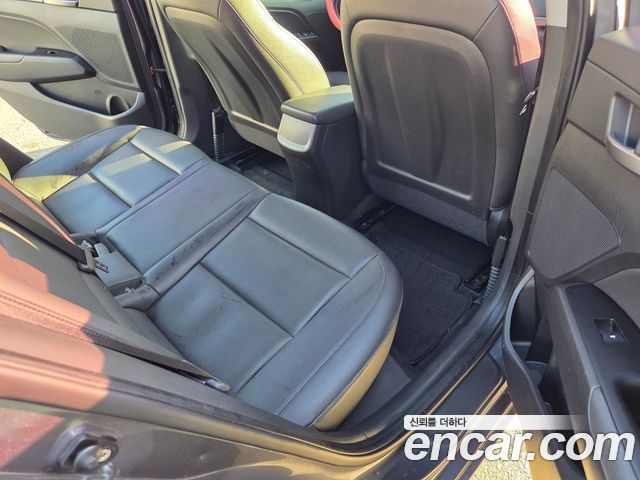 Hyundai Avante 2017 thumb 8