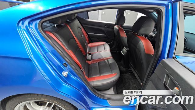 Hyundai Avante 2018 thumb 12