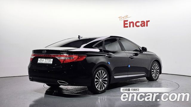 Hyundai Grandeur 2014 thumb 3