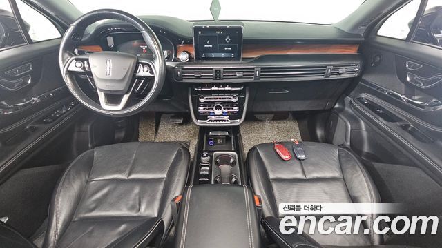 Lincoln Corsair 2020 thumb 8