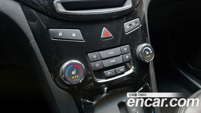Chevrolet Orlando 2012 thumb 11