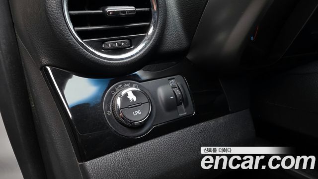 Chevrolet Orlando 2012 thumb 12