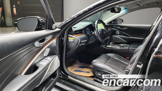 Kia K9 2018 thumb 12