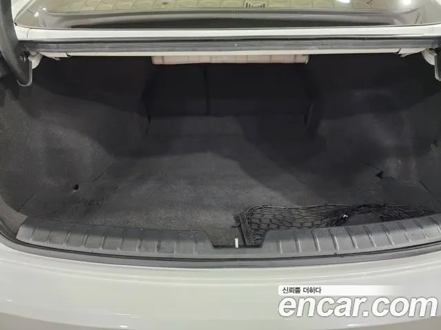 Hyundai i40 2014 thumb 12